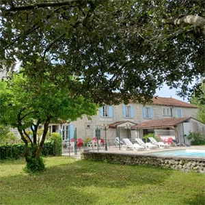 maison-villa à la vente -   16390  AUBETERRE-SUR-DRONNE, surface 720 m2 vente maison-villa - APR680728